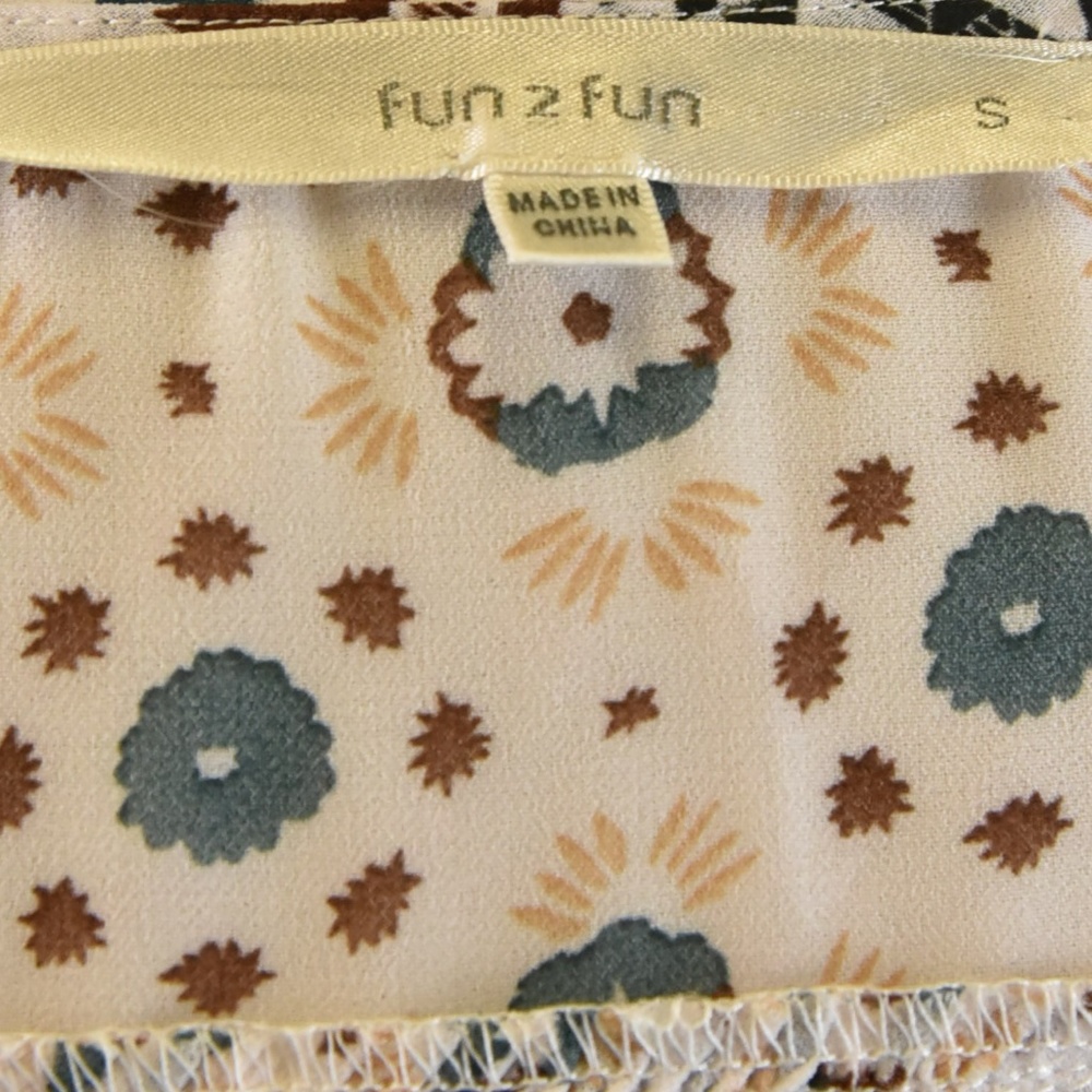 Fun2fun White Patterned Blouse - image 5